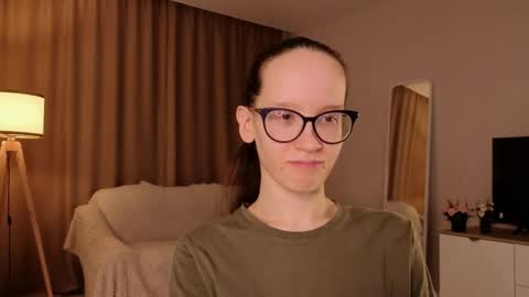 Sara online show from 04-16-26, 09:39