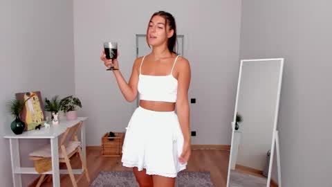  LYNN  online show from 09-18-25, 06:26