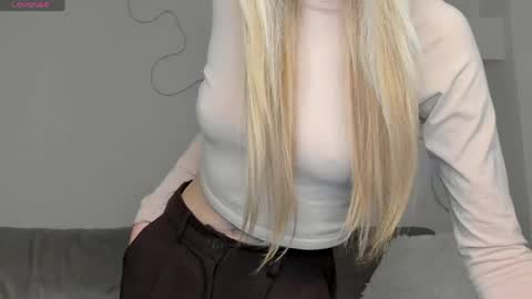 lynnadream_ online show from 05-27-26, 01:46