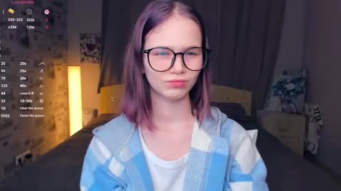 Cozy Lynns room online show from 01-09-26, 08:06