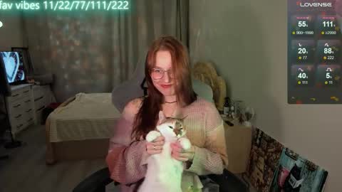 lynne_dawson online show from 10-18-25, 04:52