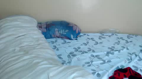 Snapshot of lynnesee chatting on 11-25-25, 08:42 lyenne online show from 11-25-25, 08:42