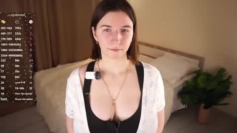 Snapshot of lynngroves chatting on 01-31-26, 07:11 Lola online show from 01-31-26, 07:11