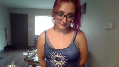 Snapshot of lynnkitten69000 chatting on 04-15-26, 08:53 Lynn online show from 04-15-26, 08:53