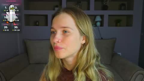 Snapshot of lynntiny chatting on 10-05-25, 02:59 Lynn online show from 10-05-25, 02:59