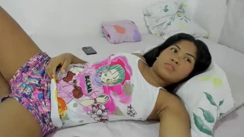 Snapshot of lyons_sofia chatting on 02-27-25, 06:29 lyons_sofia online show from 02-27-25, 06:29