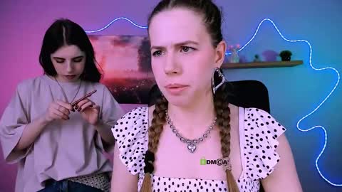 Snapshot of lyra_desire chatting on 05-31-26, 08:32 lyra_desire online show from 05-31-26, 08:32