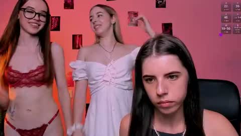 Snapshot of lyra_desire chatting on 07-17-26, 01:18 lyra_desire online show from 07-17-26, 01:18