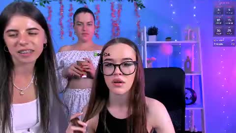 Snapshot of lyra_desire chatting on 07-20-26, 12:51 lyra_desire online show from 07-20-26, 12:51