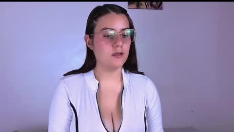 Lyra Carter online show from 01-09-26, 04:04