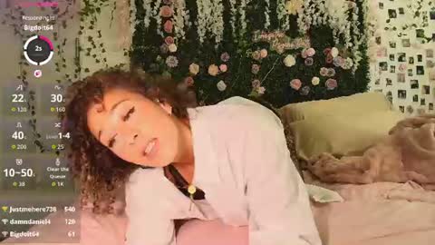 Snapshot of lyracovee chatting on 06-14-26, 02:24 Lyra online show from 06-14-26, 02:24