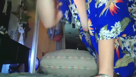 Snapshot of lyrann1 chatting on 10-16-25, 11:39 Lyra Ann online show from 10-16-25, 11:39