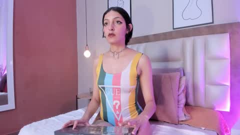 Lyravendrell online show from 01-12-26, 12:43