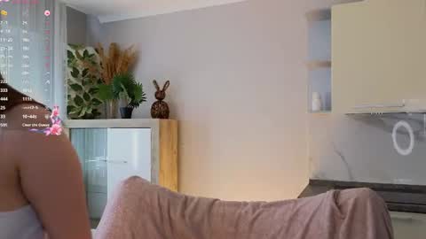 Snapshot of lyriavespera chatting on 06-14-26, 06:26 Zara online show from 06-14-26, 06:26