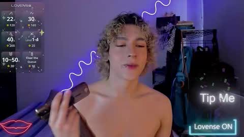 Snapshot of lyric_mirage chatting on 11-16-25, 09:09 Lyric online show from 11-16-25, 09:09