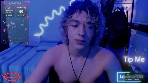 Snapshot of lyric_mirage chatting on 02-19-26, 04:52 Lyric online show from 02-19-26, 04:52