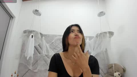 Lyxi online show from 10-09-25, 11:30