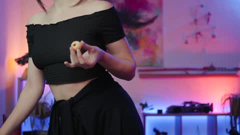 Snapshot of m1agarand chatting on 01-14-25, 09:20 M1A Dddy online show from 01-14-25, 09:20