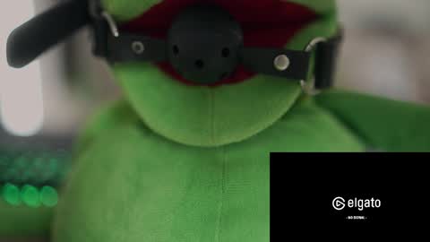 Snapshot of m1agarand chatting on 09-25-25, 08:40 M1A Dddy online show from 09-25-25, 08:40