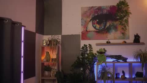 Snapshot of m1agarand chatting on 10-13-25, 10:32 M1A Dddy online show from 10-13-25, 10:32