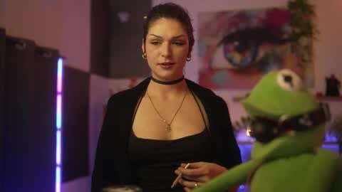 Snapshot of m1agarand chatting on 11-12-25, 08:19 M1A Dddy online show from 11-12-25, 08:19