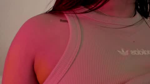 Emilia  online show from 04-10-26, 02:55