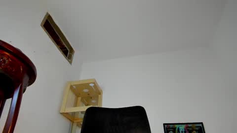 Mila online show from 03-08-25, 02:40