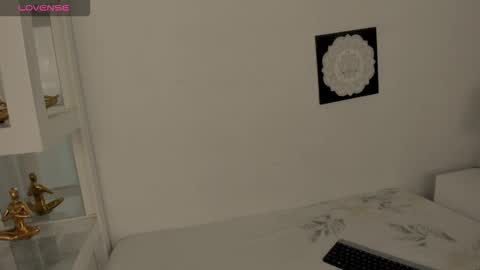 Snapshot of m1lk_choc chatting on 12-22-25, 03:42 Mila online show from 12-22-25, 03:42