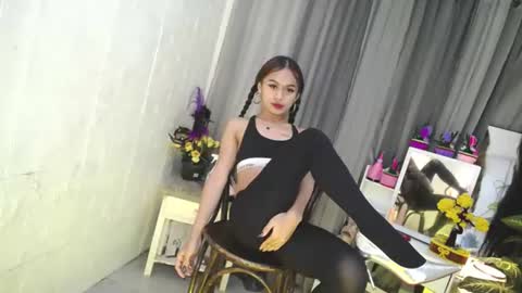 Snapshot of m1sspinay_yassie chatting on 07-07-26, 05:17 Cutie Yassie online show from 07-07-26, 05:17