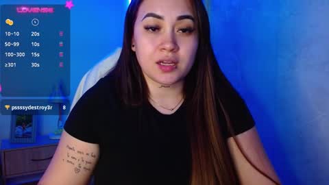 Snapshot of m33li chatting on 12-13-24, 11:39 Meli online show from 12-13-24, 11:39