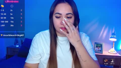Snapshot of m33li chatting on 12-20-24, 02:52 Meli online show from 12-20-24, 02:52