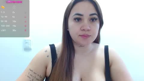 Snapshot of m33li chatting on 12-31-24, 11:31 Meli online show from 12-31-24, 11:31
