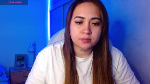 Snapshot of m33li chatting on 01-07-25, 02:42 Meli online show from 01-07-25, 02:42
