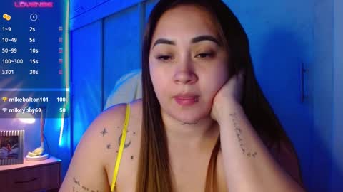 Snapshot of m33li chatting on 01-17-25, 04:04 Meli online show from 01-17-25, 04:04