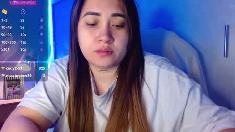 Snapshot of m33li chatting on 01-18-25, 01:30 Meli online show from 01-18-25, 01:30