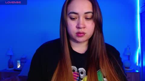 Snapshot of m33li chatting on 02-17-25, 03:15 Meli online show from 02-17-25, 03:15