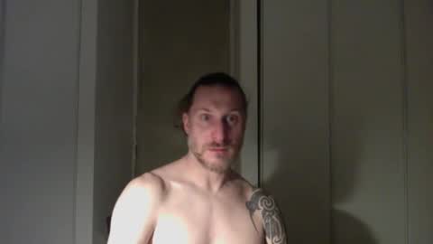 Snapshot of m4rduk81 chatting on 01-08-26, 07:27 m4rduk online show from 01-08-26, 07:27