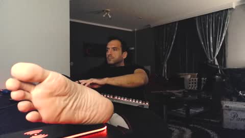 Snapshot of m4st3r_0f_d0m1n4nc3 chatting on 12-08-24, 11:08 ready to cum online show from 12-08-24, 11:08