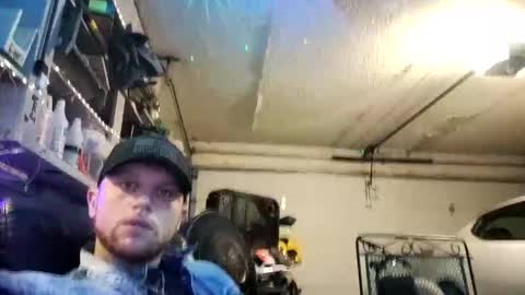 Snapshot of m831481 chatting on 10-16-25, 07:53 Hotandhairy online show from 10-16-25, 07:53