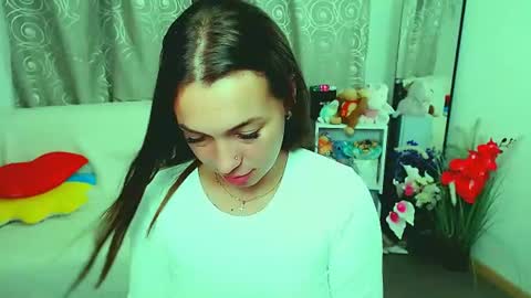Vikki online show from 06-27-26, 01:17