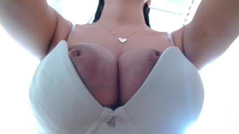 maaddy_thompson online show from 10-24-25, 07:54