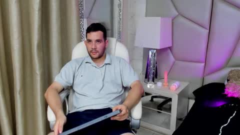 Snapshot of maatt_de_luca chatting on 09-16-25, 05:36 Matt De Luca online show from 09-16-25, 05:36