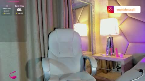 Snapshot of maatt_de_luca chatting on 09-25-25, 07:06 Matt De Luca online show from 09-25-25, 07:06