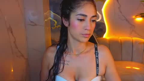Snapshot of mabell_tx chatting on 05-16-26, 02:52 Mabell online show from 05-16-26, 02:52