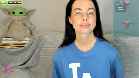 Snapshot of mabuhay_girl chatting on 12-22-24, 07:31 You let people into your sea and they kill your fish online show from 12-22-24, 07:31