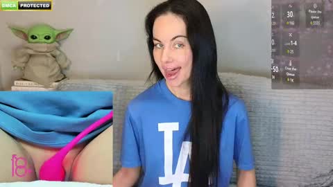 Snapshot of mabuhay_girl chatting on 02-10-25, 12:52 You let people into your sea and they kill your fish online show from 02-10-25, 12:52