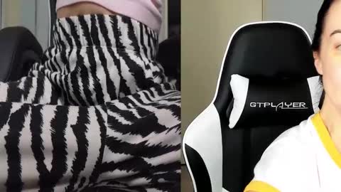 Snapshot of mabuhay_girl chatting on 01-08-26, 02:25 You let people into your sea and they kill your fish online show from 01-08-26, 02:25