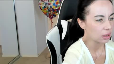 Snapshot of mabuhay_girl chatting on 03-31-26, 12:23 You let people into your sea and they kill your fish online show from 03-31-26, 12:23