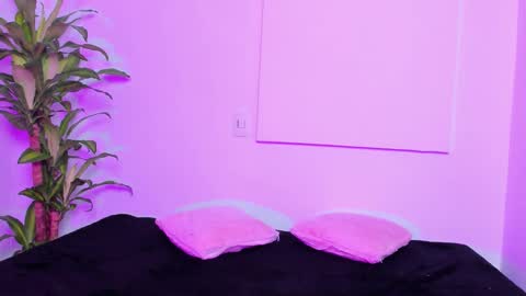 Snapshot of macarenasmith1 chatting on 11-20-25, 11:10 macarenasmith1 online show from 11-20-25, 11:10