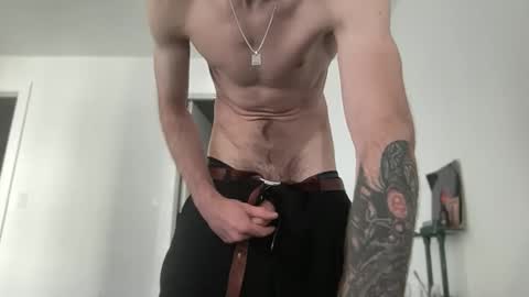 Snapshot of macebre chatting on 09-30-25, 02:11 my beautiful long dick will make you happy online show from 09-30-25, 02:11